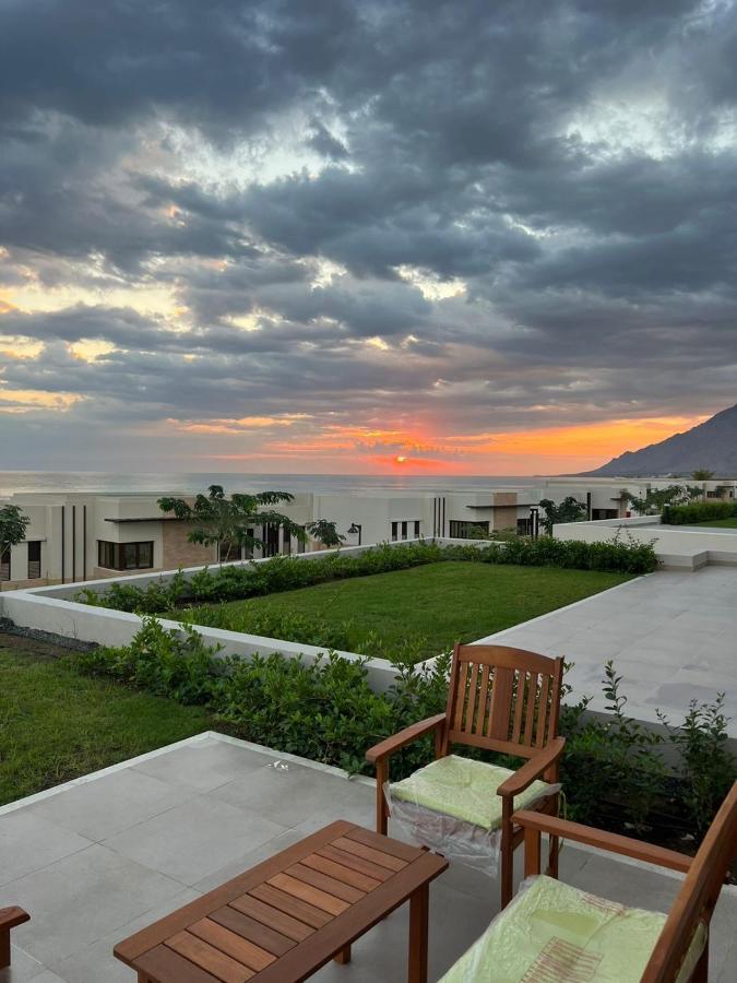 Beach Front Le Bon Villa Muscat Exterior photo