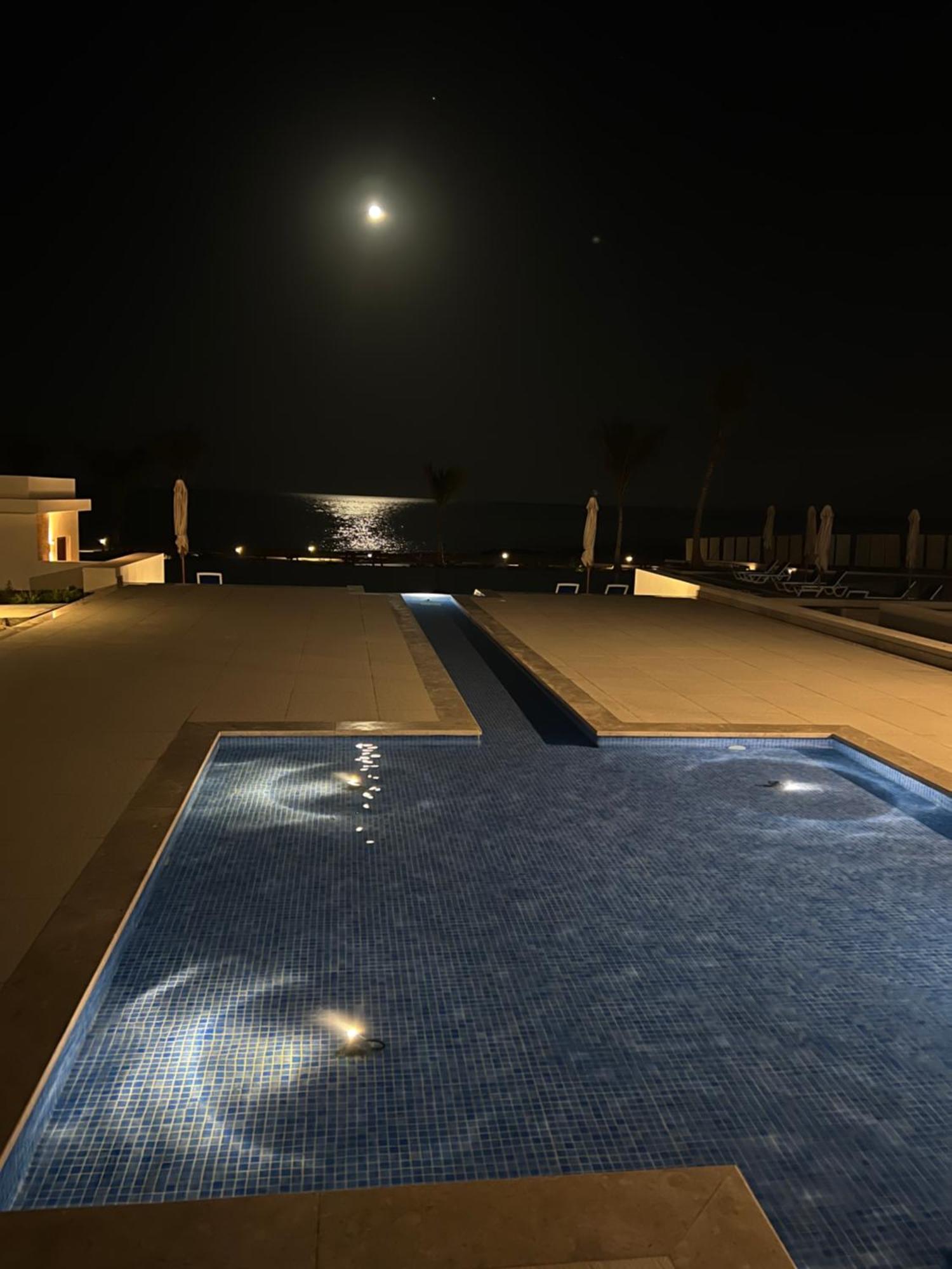 Beach Front Le Bon Villa Muscat Exterior photo